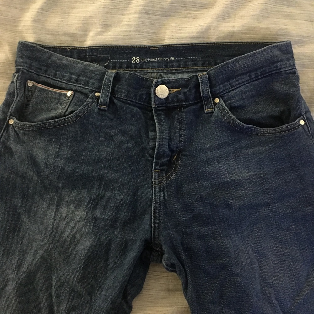 Levi’s Boyfriend Skinny Fit - Size 28 Jeans